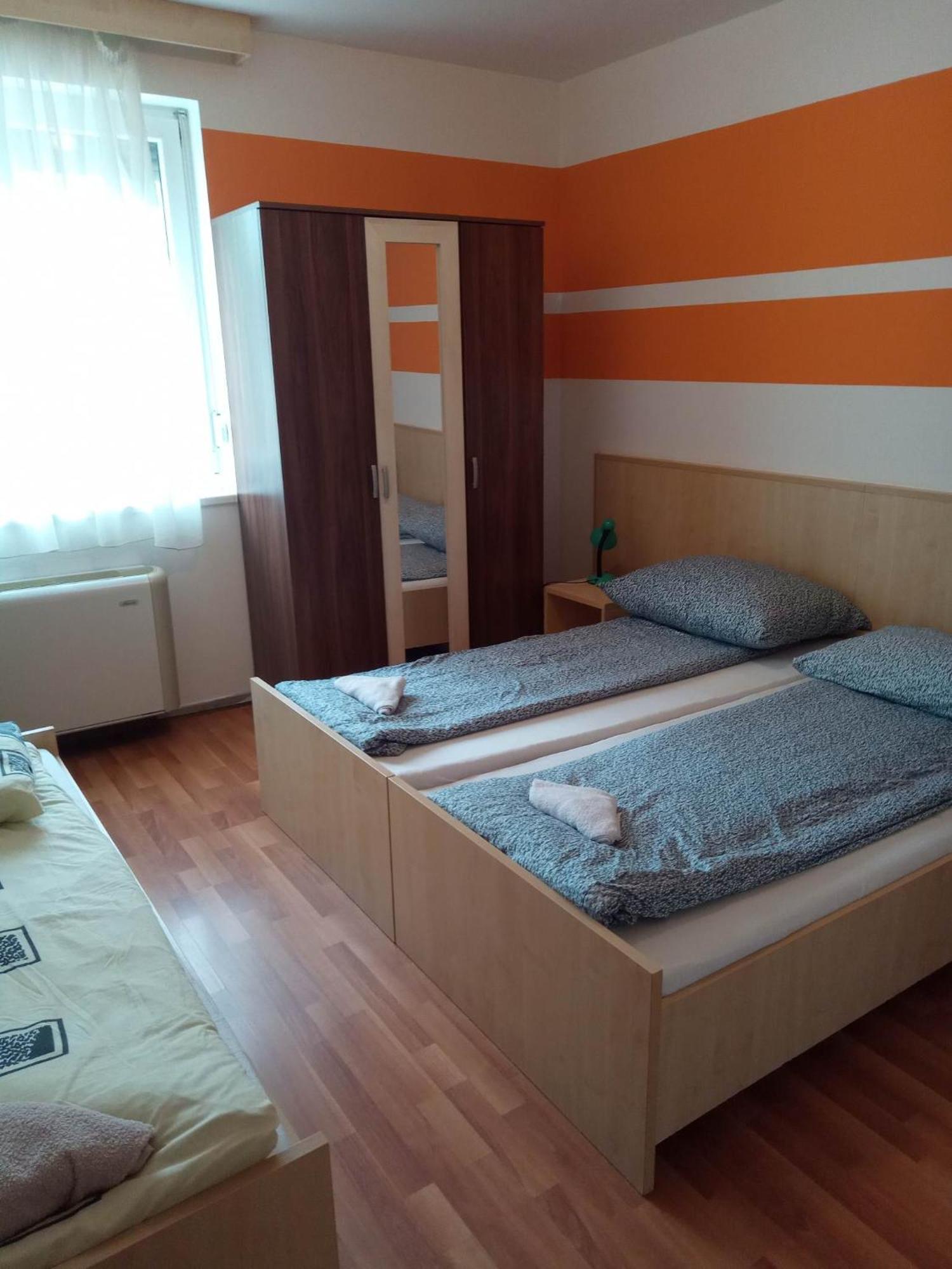 Oazis Wellness Apartman2 Hajdúszoboszló Pokoj fotografie