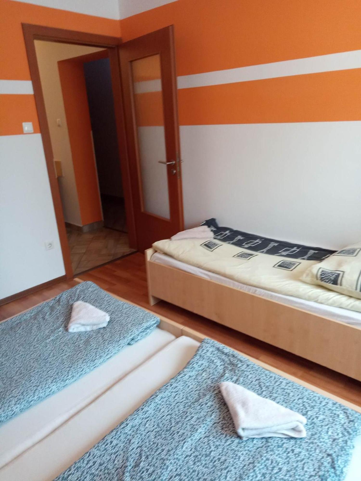 Oazis Wellness Apartman2 Hajdúszoboszló Pokoj fotografie