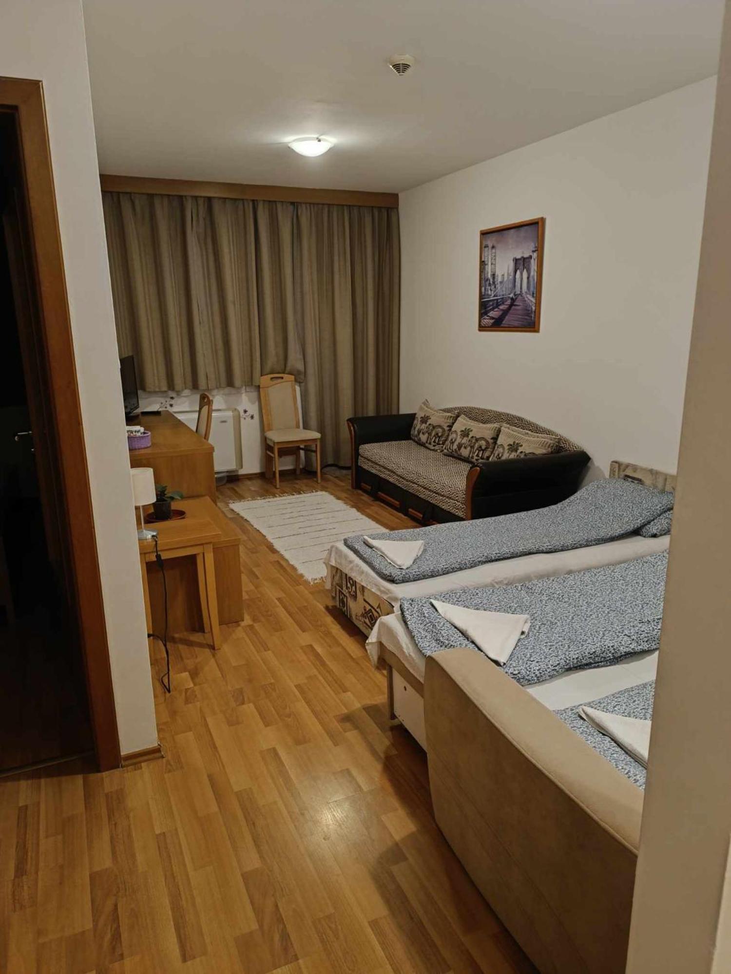 Oazis Wellness Apartman2 Hajdúszoboszló Pokoj fotografie